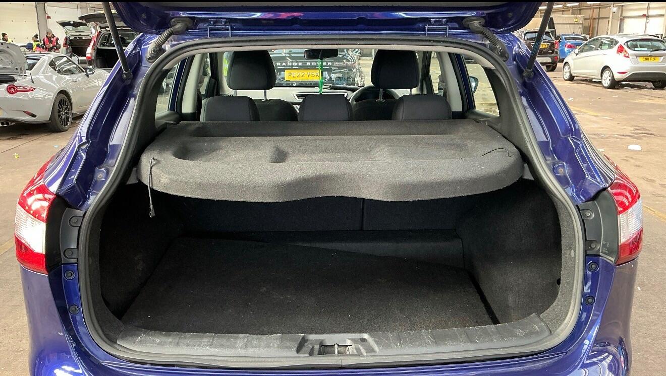 Used Nissan Qashqai 2015 for sale - 77909411: Photo 7