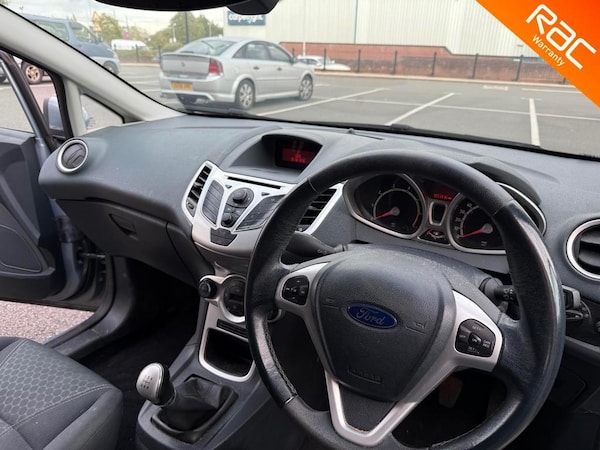 Used Ford Fiesta 2009 for sale - 76060829: Photo 16