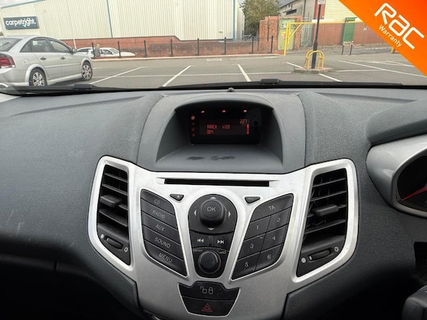 Used Ford Fiesta 2009 for sale - 76060829: Photo 24