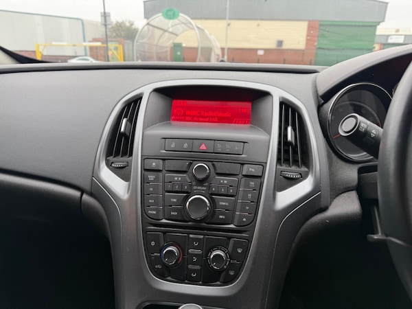 Used Vauxhall Astra GTC 2014 for sale - 76283589: Photo 32