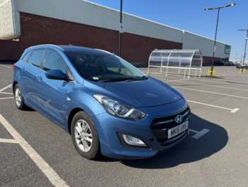 2016 (16) - 1.6 CRDi Blue Drive SE 5dr