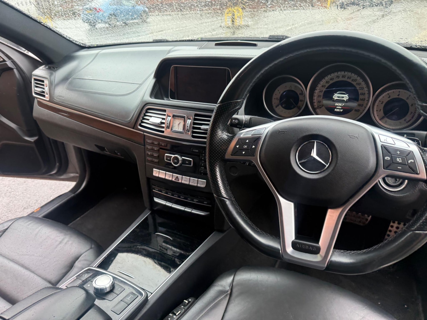 Used Mercedes-Benz E Class 2014 for sale - 77559201: Photo 26