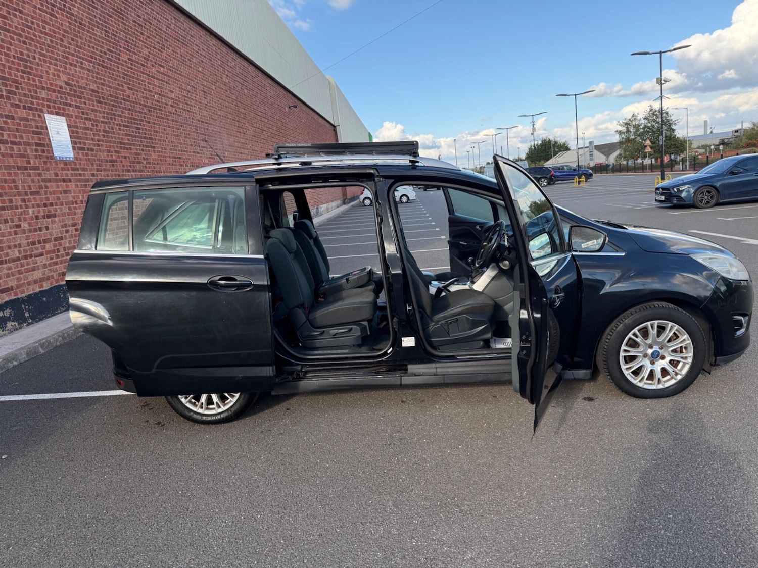 Used Ford Grand C-Max 2011 for sale - 76099603: Photo 28