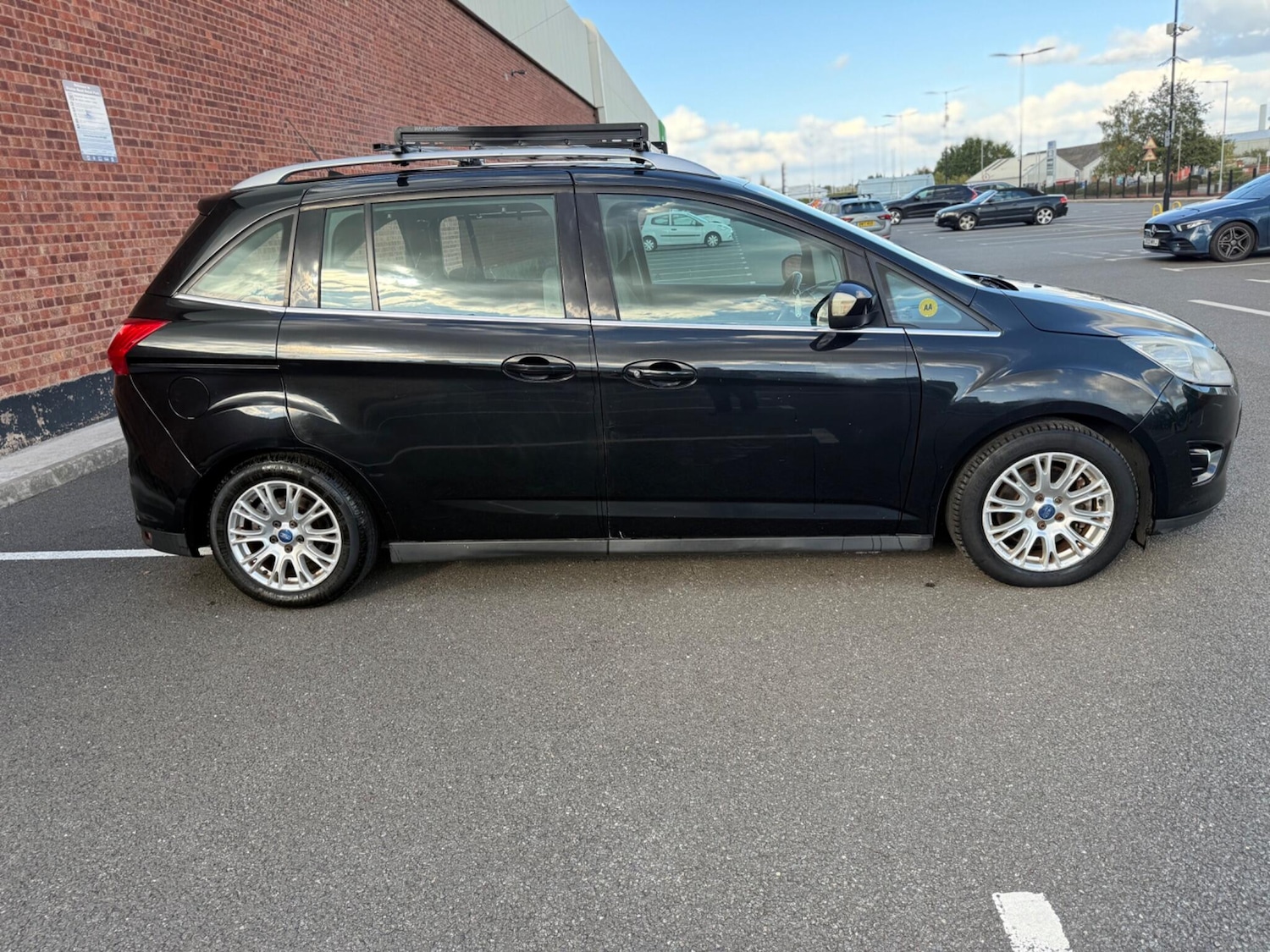 Used Ford Grand C-Max 2011 for sale - 76099603: Photo 4