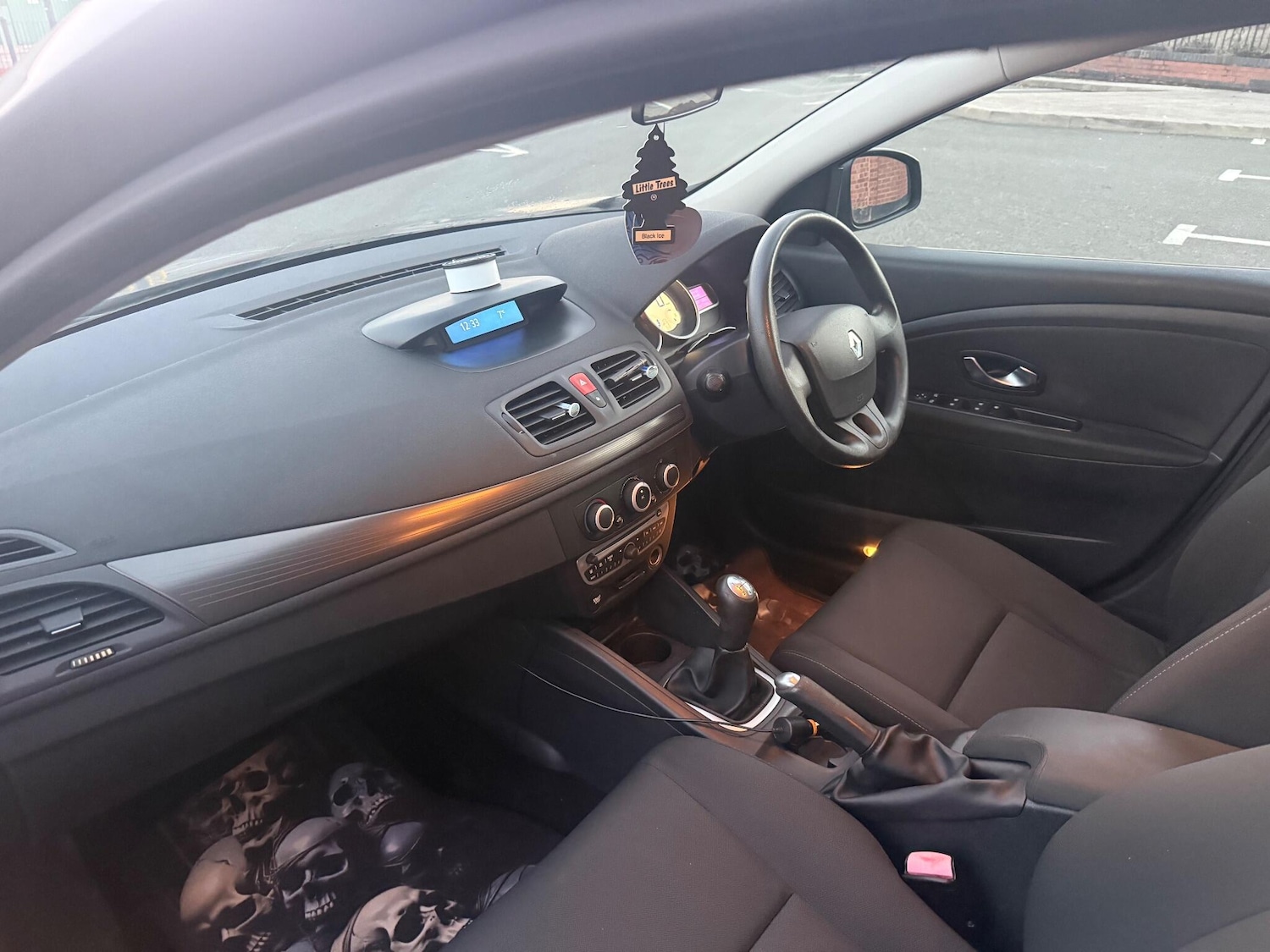 Used Renault Megane 2010 for sale - 77198318: Photo 17