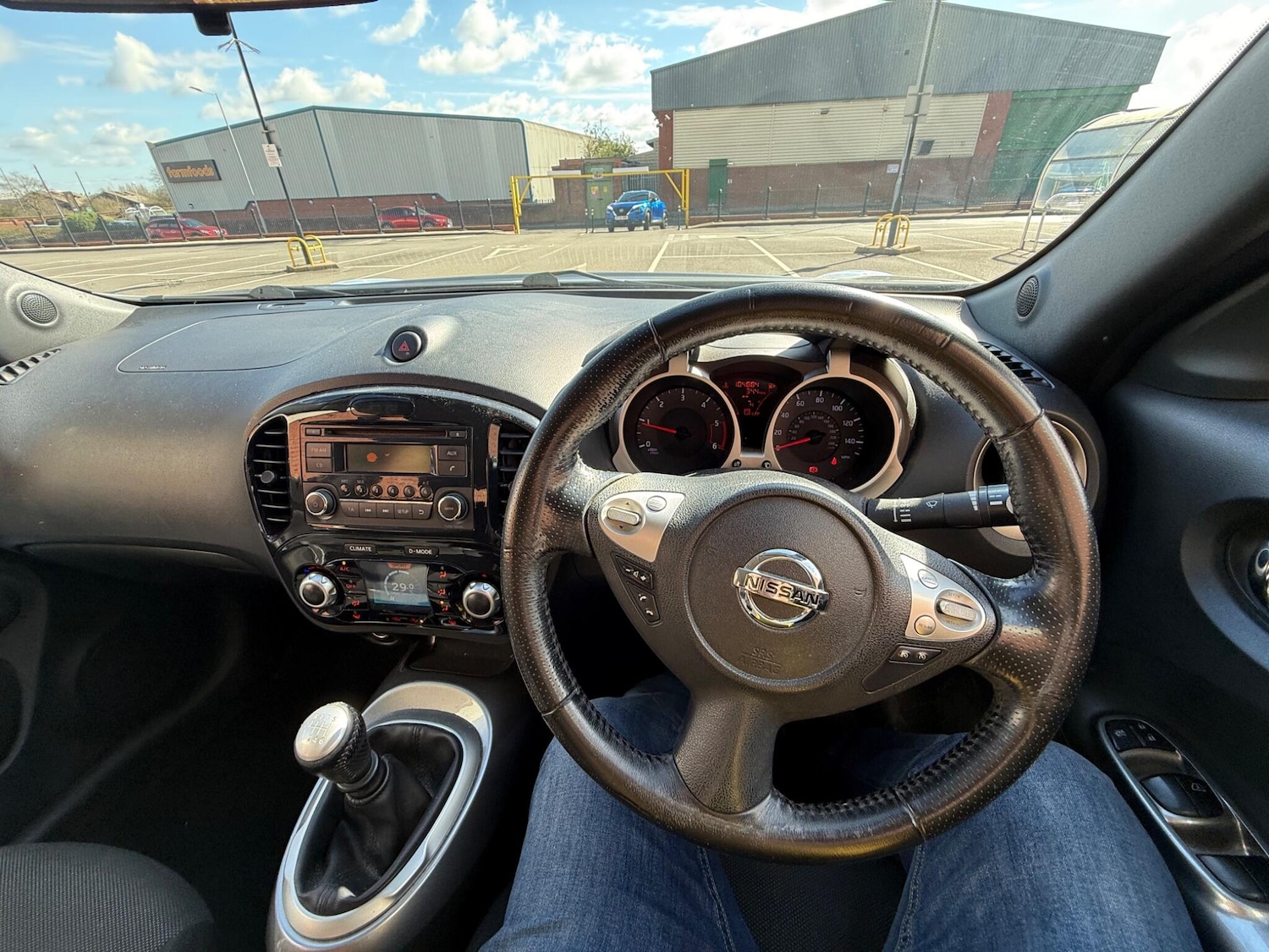 Used Nissan Juke 2011 for sale - 78127916: Photo 28