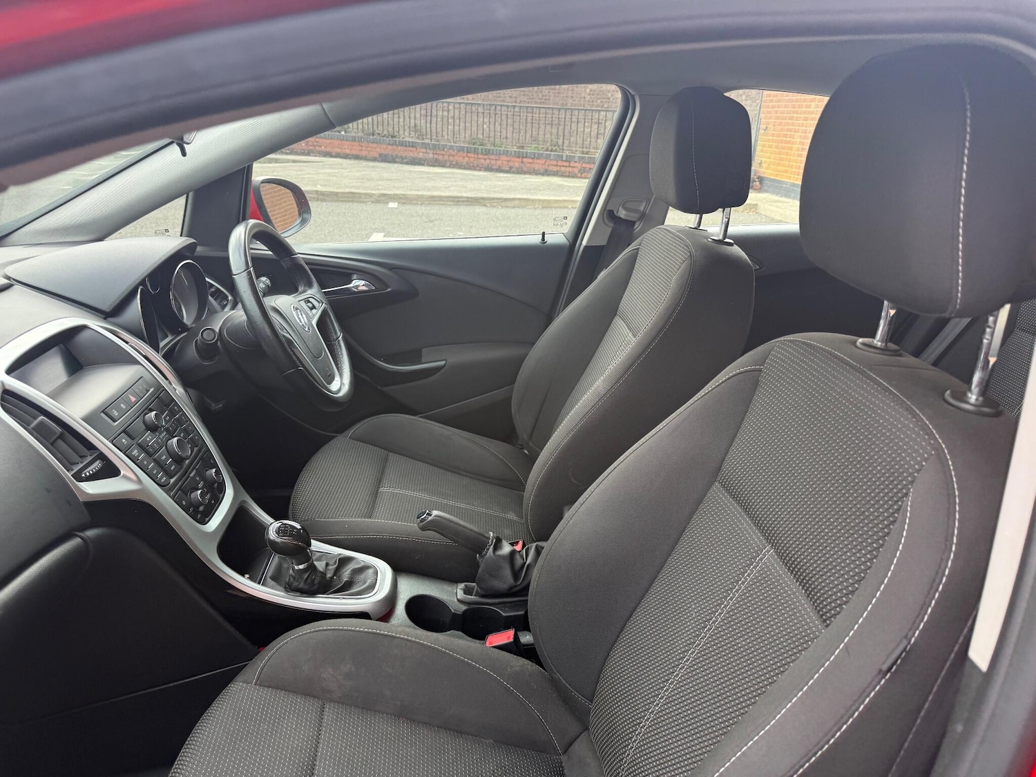 Used Vauxhall Astra 2015 for sale - 77198314: Photo 28