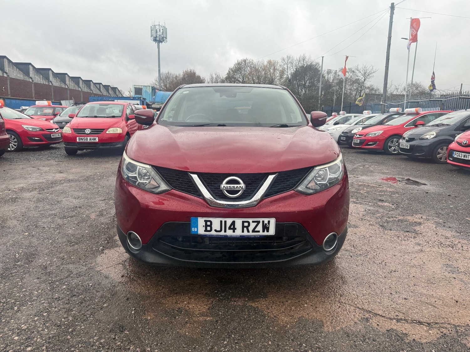Used Nissan Qashqai 2014 for sale - 76786399: Photo 2
