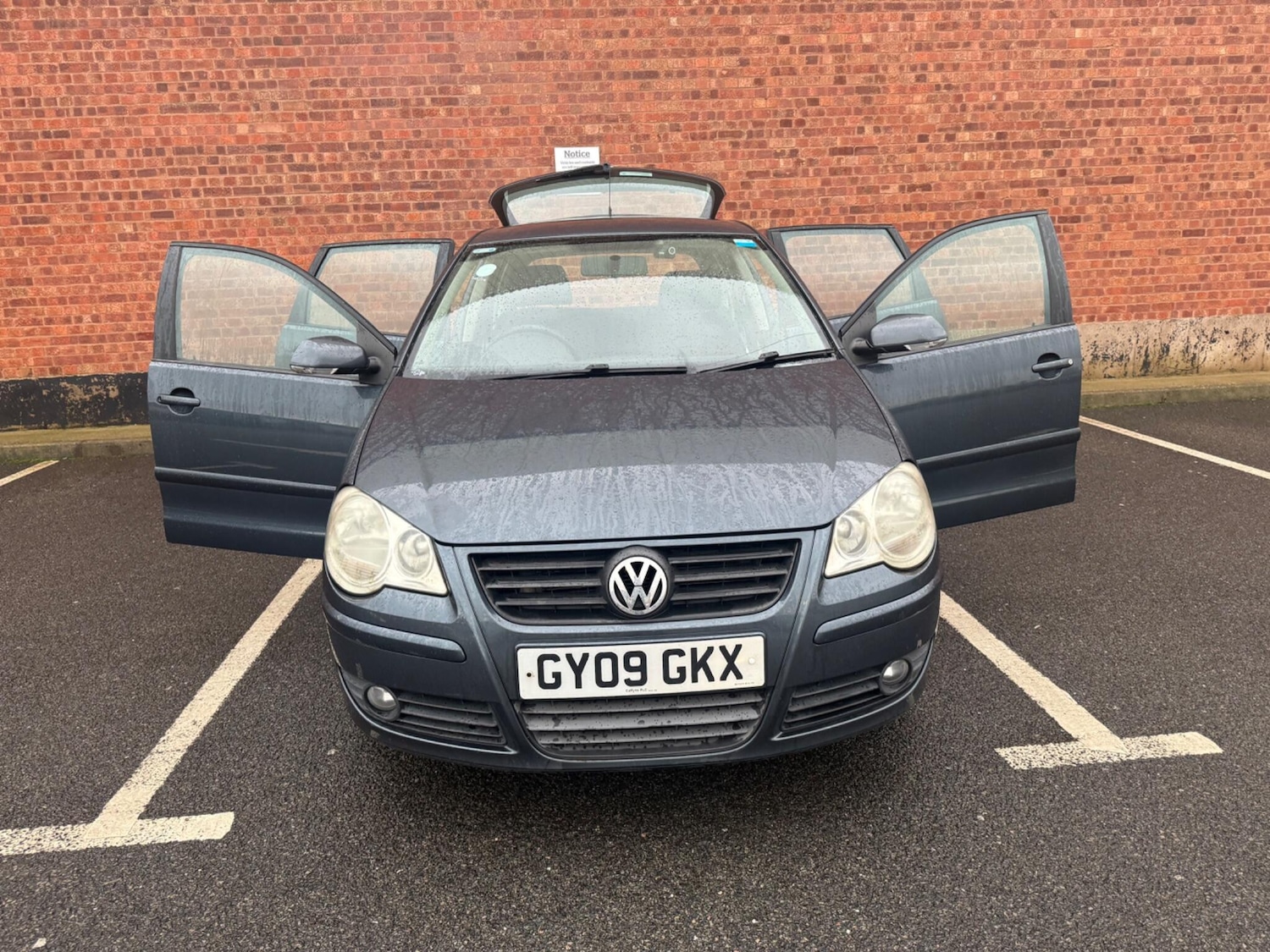 Used Volkswagen Polo 2009 for sale - 77203919: Photo 14