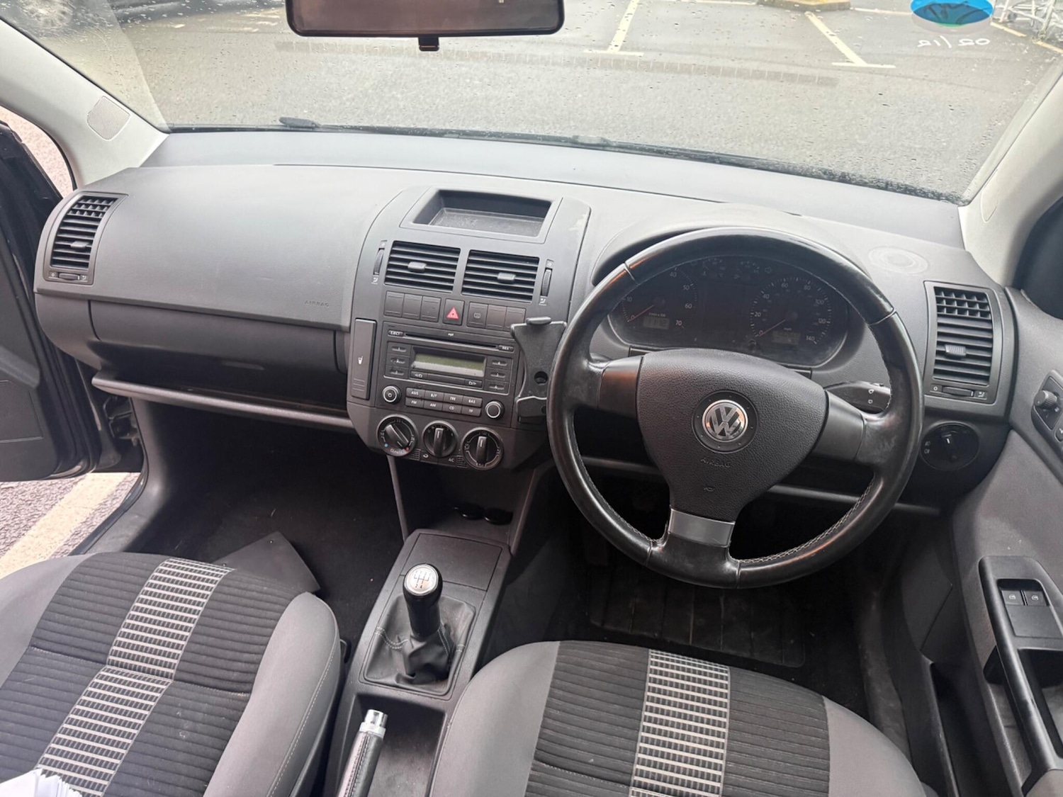 Used Volkswagen Polo 2009 for sale - 77203919: Photo 20