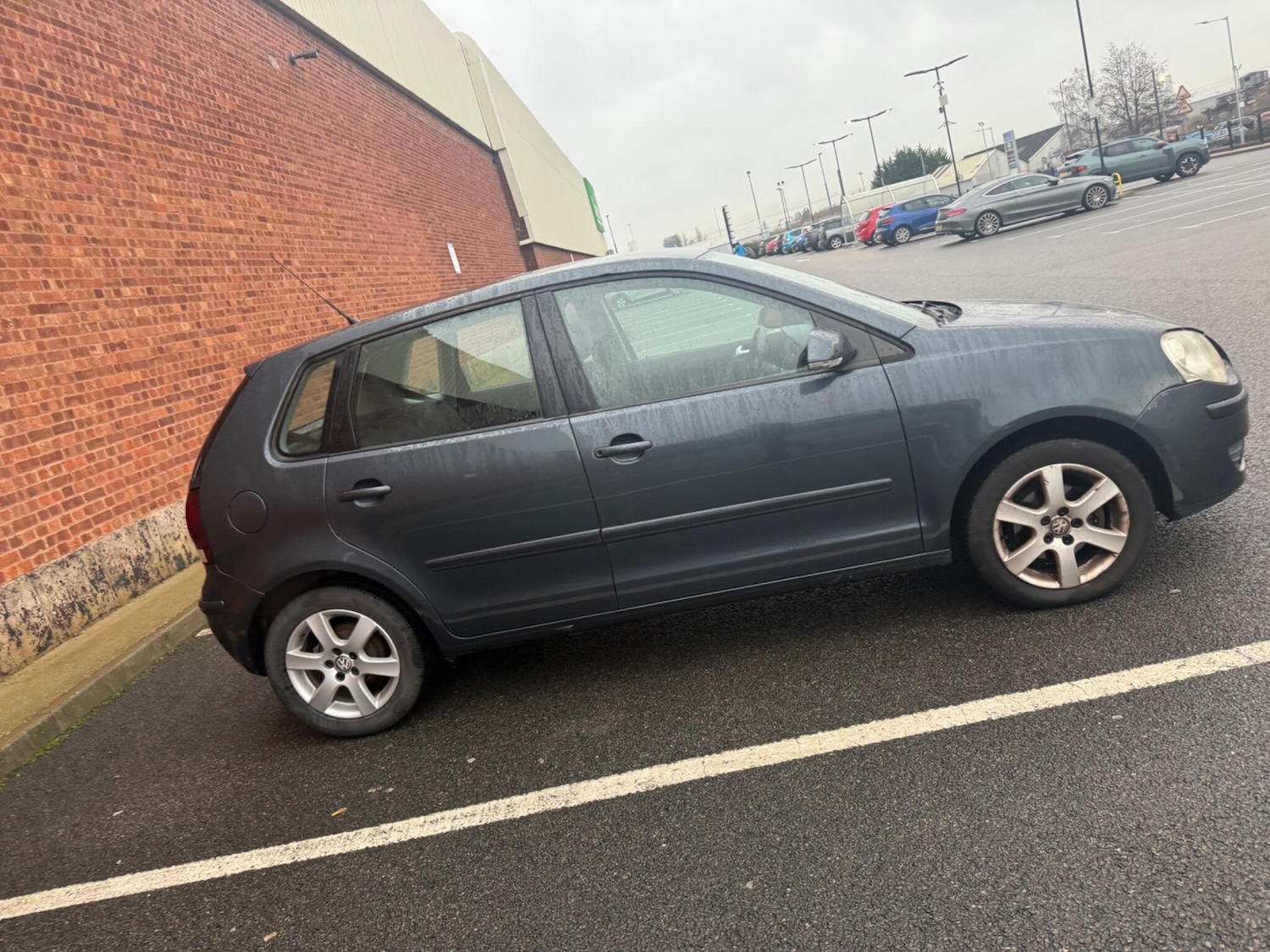 Used Volkswagen Polo 2009 for sale - 77203919: Photo 4