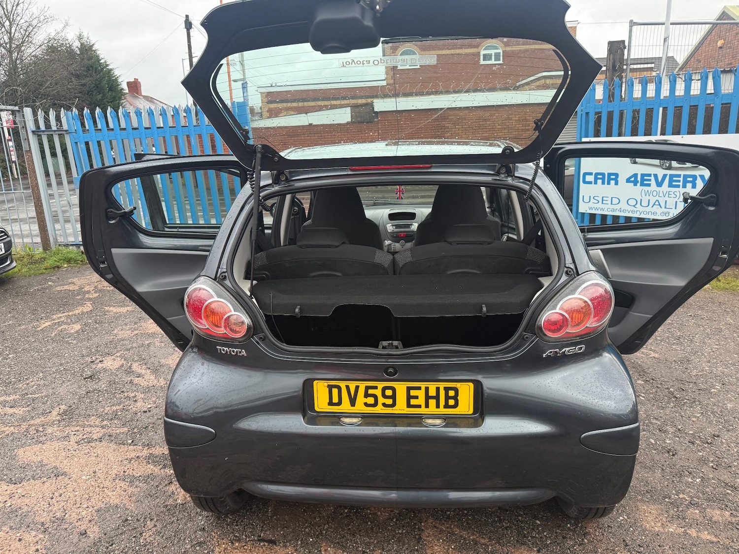 Used Toyota AYGO for sale - 76824930: Photo 20