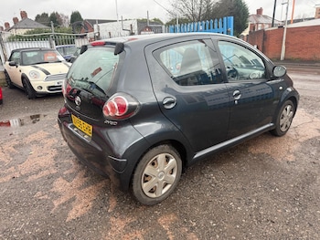 Used Toyota AYGO 2009 for sale - 76824930: Photo