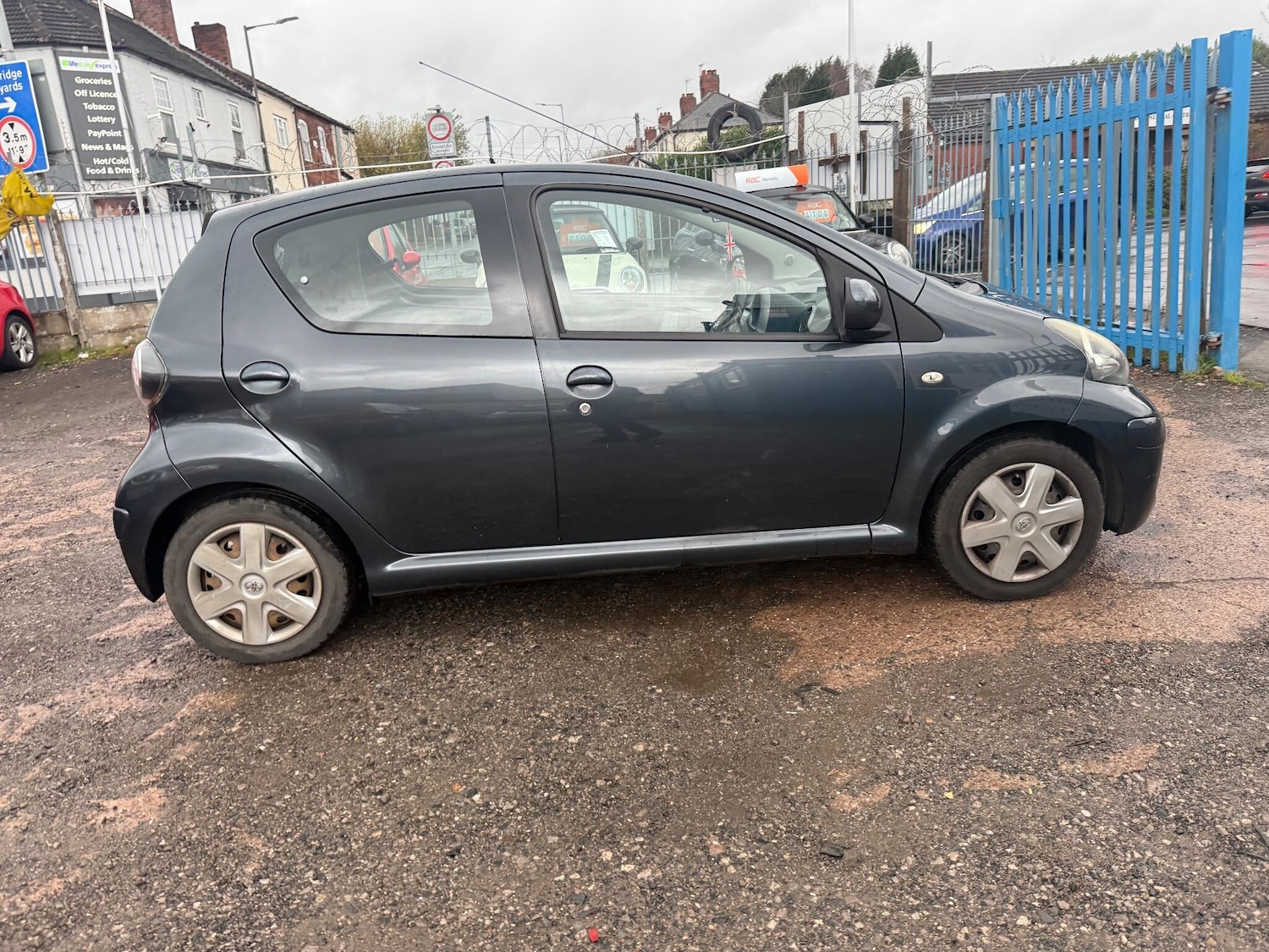 Used Toyota AYGO for sale - 76824930: Photo 6