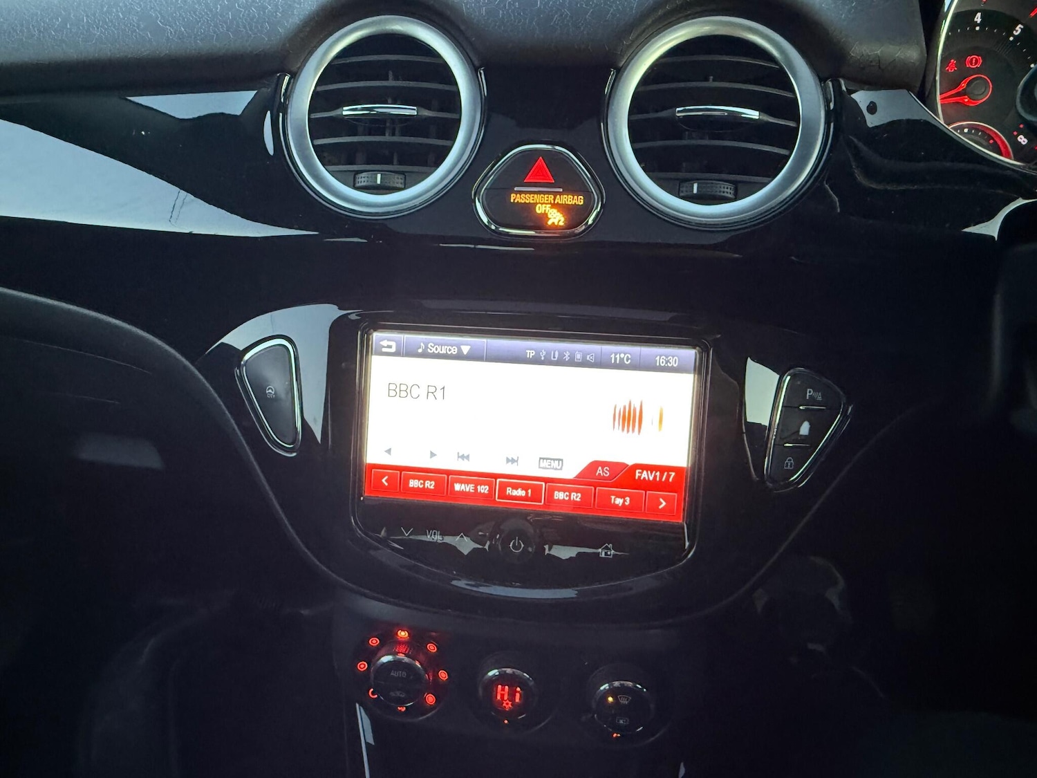 Used Vauxhall ADAM for sale - 76521568: Photo 32