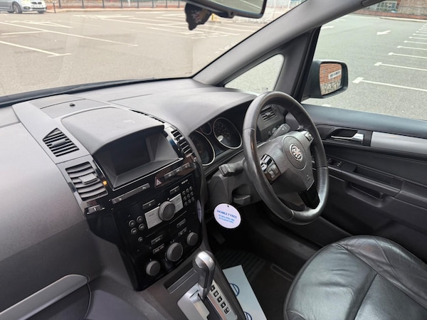 Used Vauxhall Zafira 2010 for sale - 76151271: Photo 16