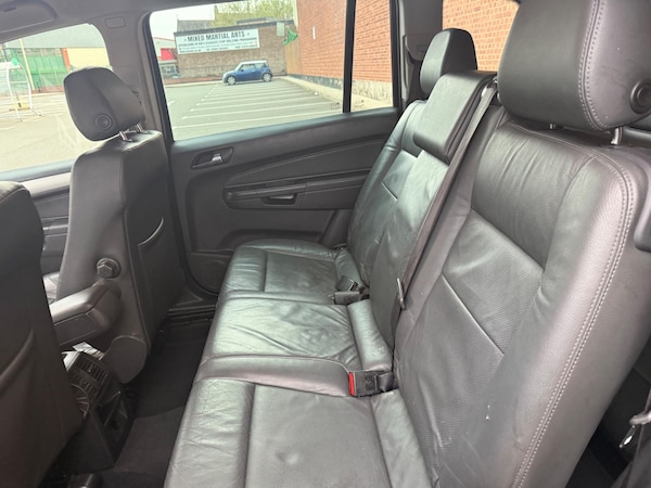 Used Vauxhall Zafira 2010 for sale - 76151271: Photo 23