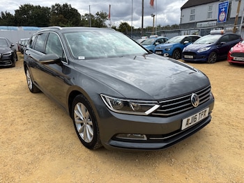 Used Volkswagen Passat 2016 for sale - 79446805: Photo