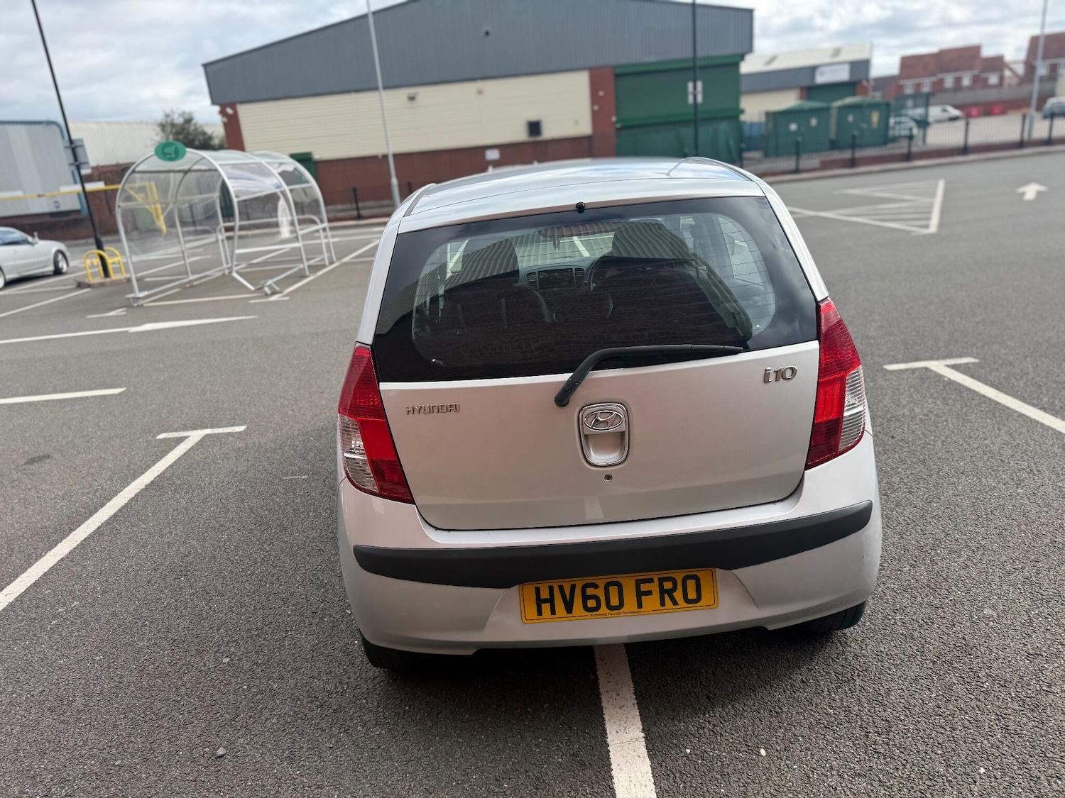 Used Hyundai i10 2010 for sale - 76371638: Photo 11
