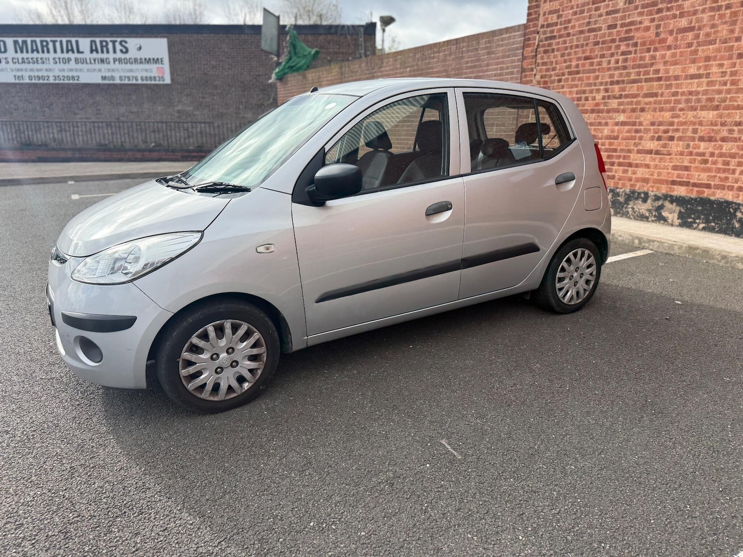 Used Hyundai i10 2010 for sale - 76371638: Photo 14
