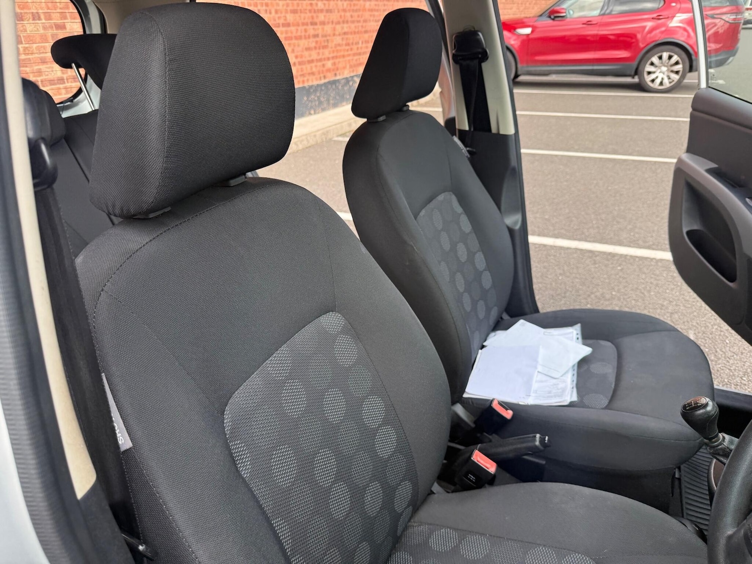 Used Hyundai i10 2010 for sale - 76371638: Photo 24