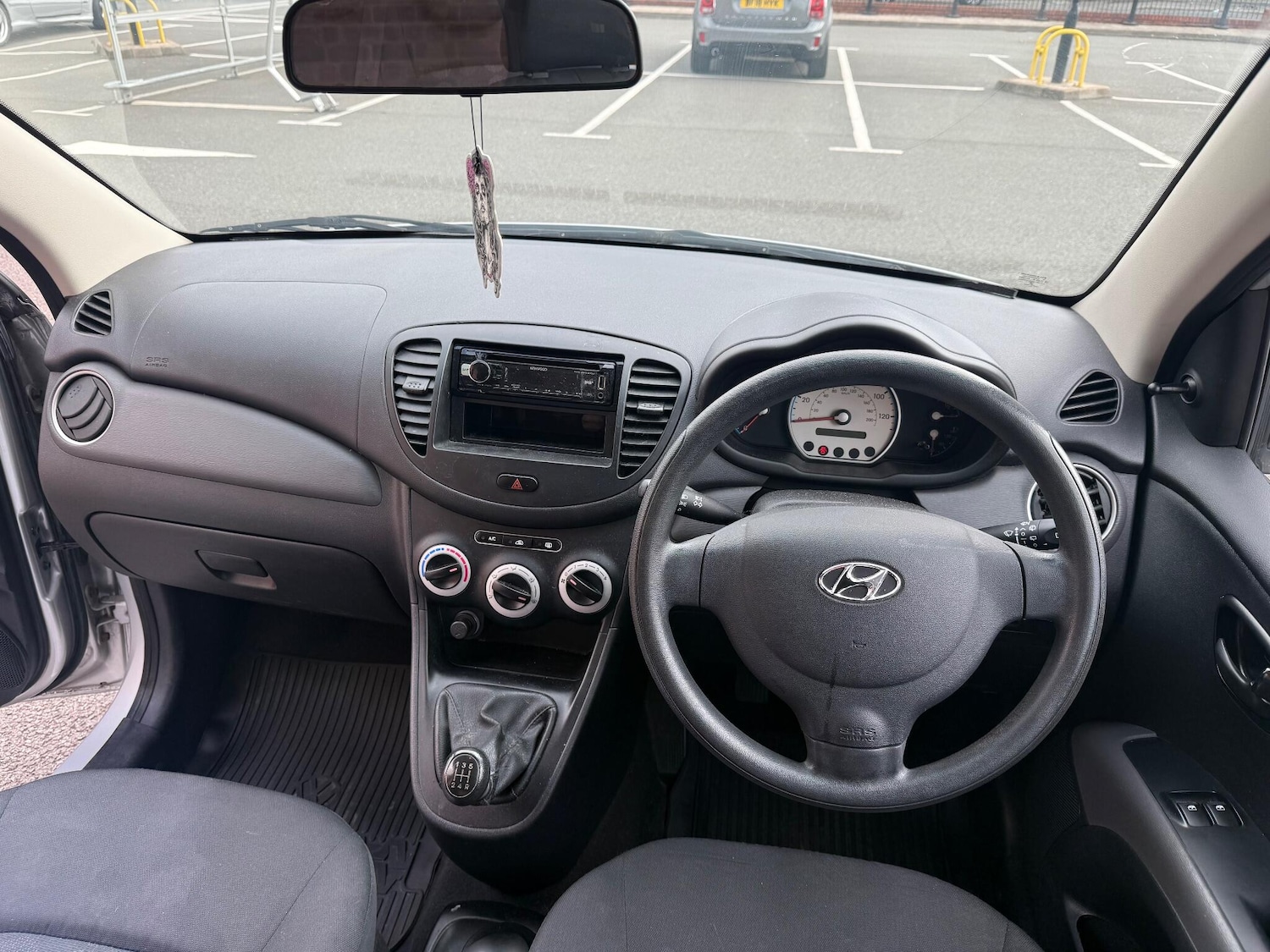 Used Hyundai i10 2010 for sale - 76371638: Photo 26