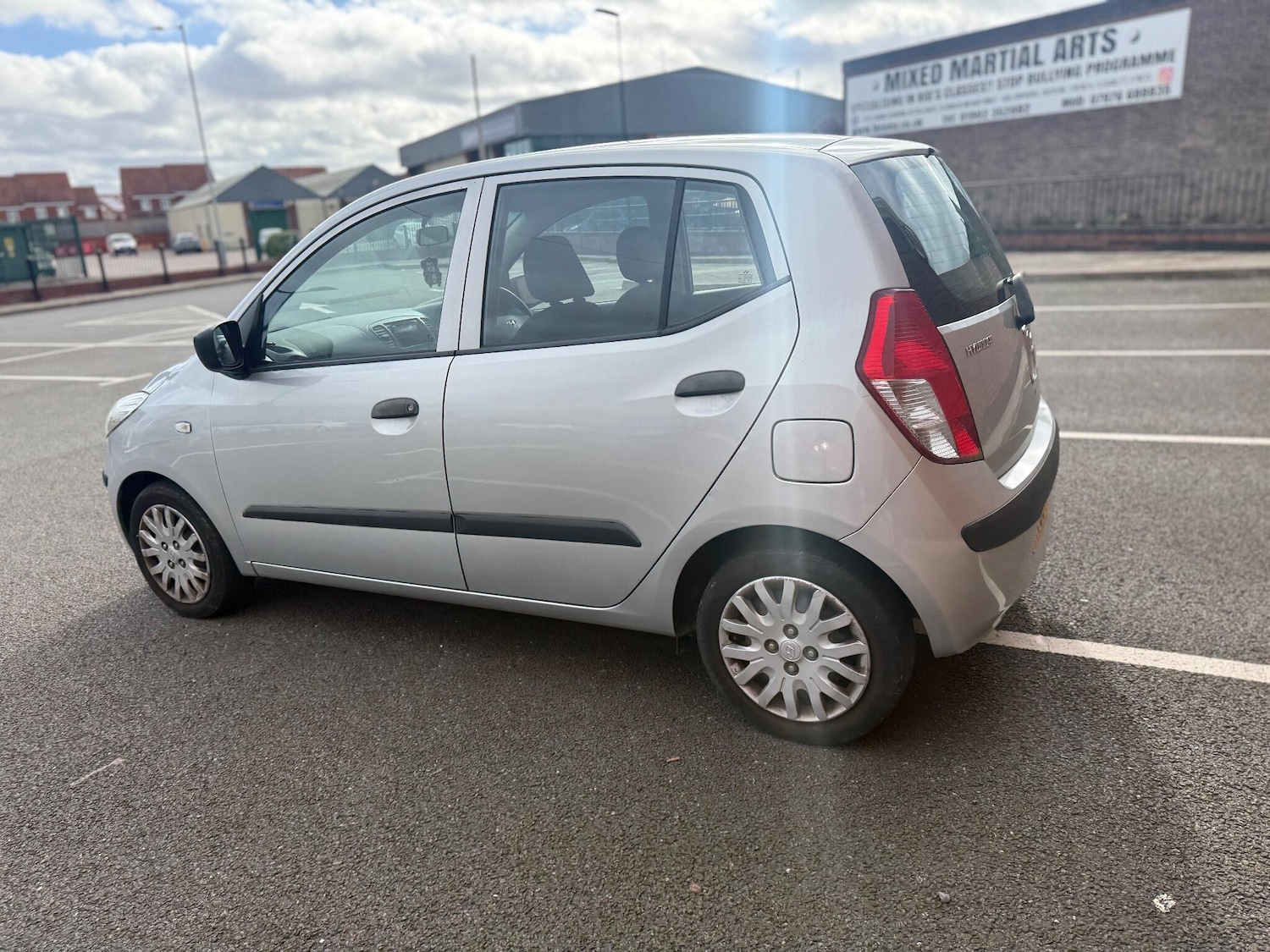 Used Hyundai i10 2010 for sale - 76371638: Photo 9