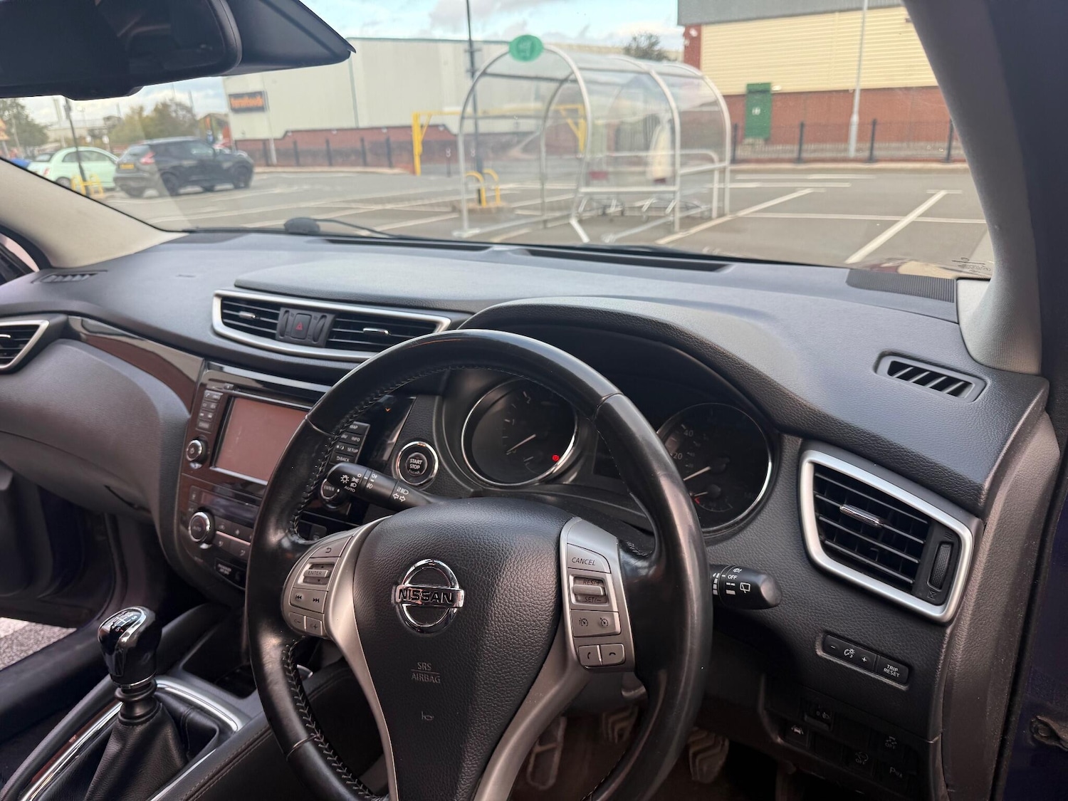 Used Nissan Qashqai 2014 for sale - 76398408: Photo 19