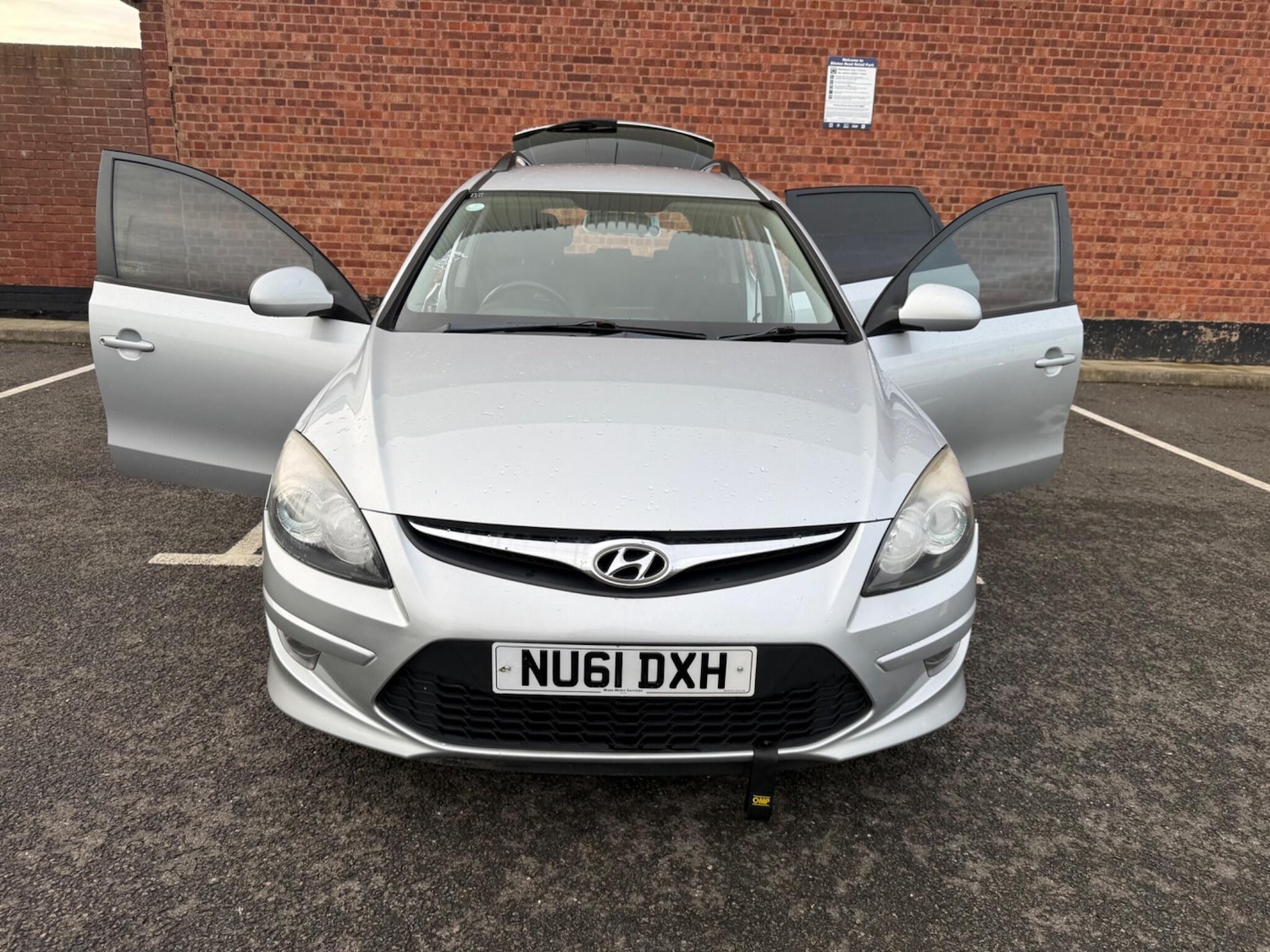 Used Hyundai i30 2011 for sale - 77202993: Photo 8