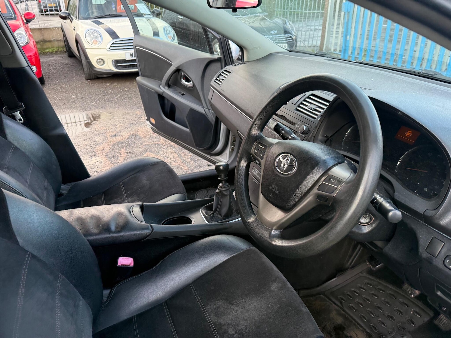 Used Toyota Avensis 2010 for sale - 76850126: Photo 18