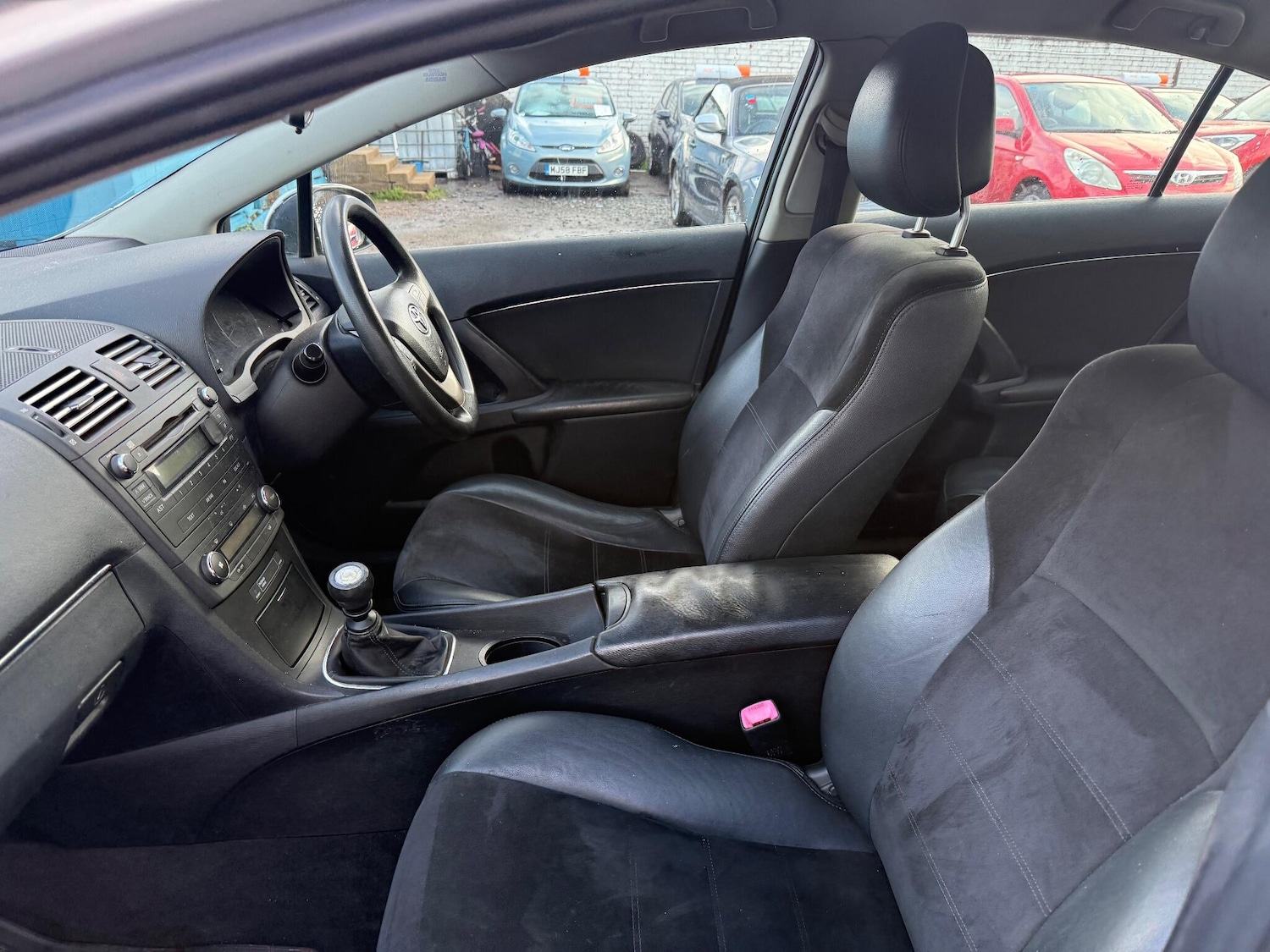 Used Toyota Avensis 2010 for sale - 76850126: Photo 30