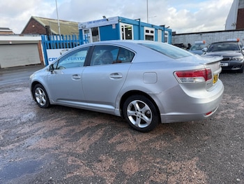 Used Toyota Avensis 2010 for sale - 76850126: Photo