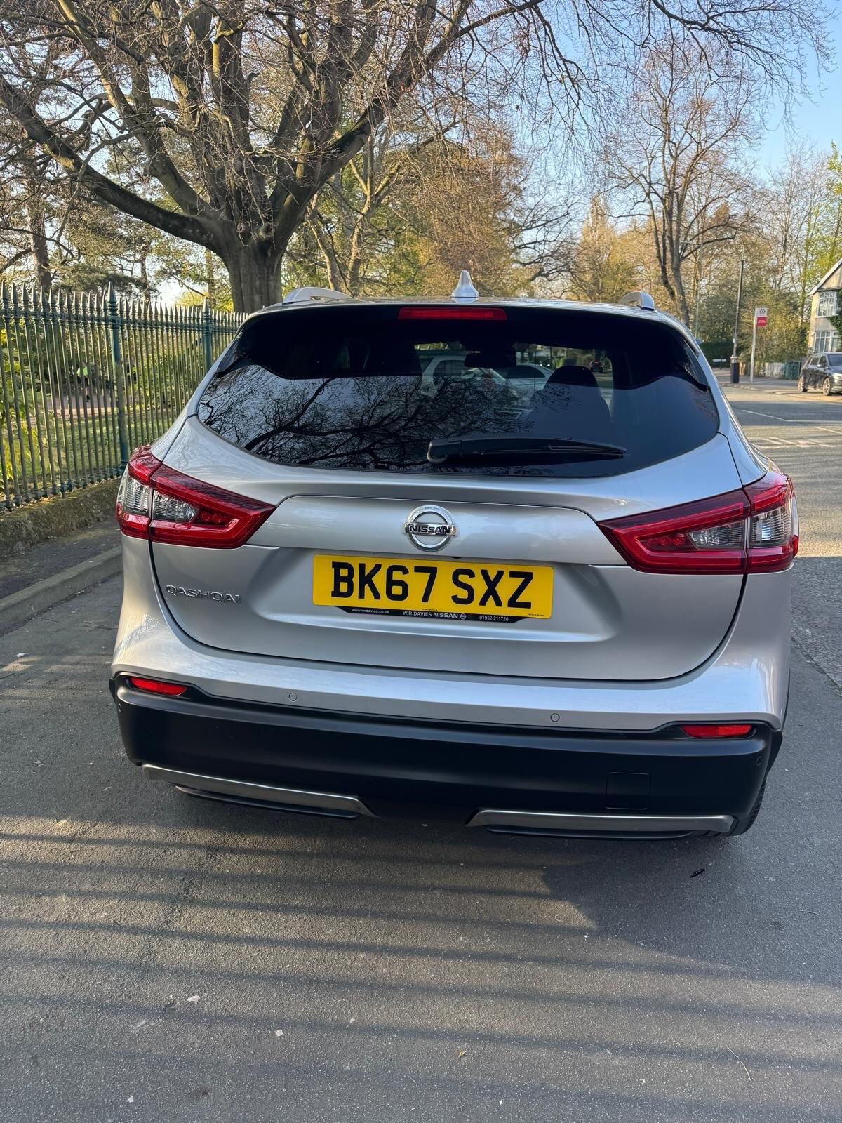Used Nissan Qashqai 2017 for sale - 77198302: Photo 2