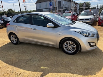 Used Hyundai i30 2013 for sale - 78900016: Photo