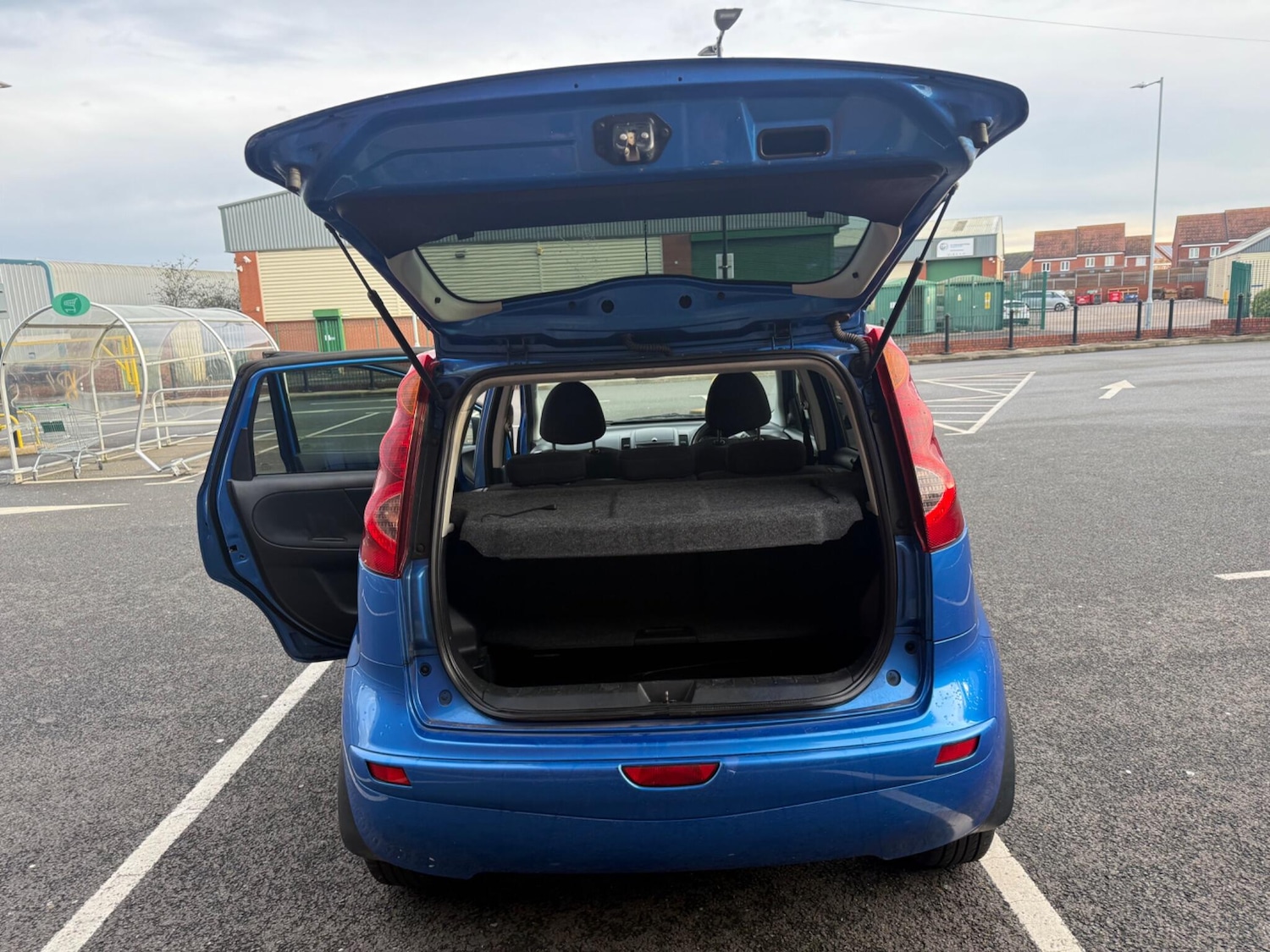 Used Nissan Note 2011 for sale - 77203461: Photo 31