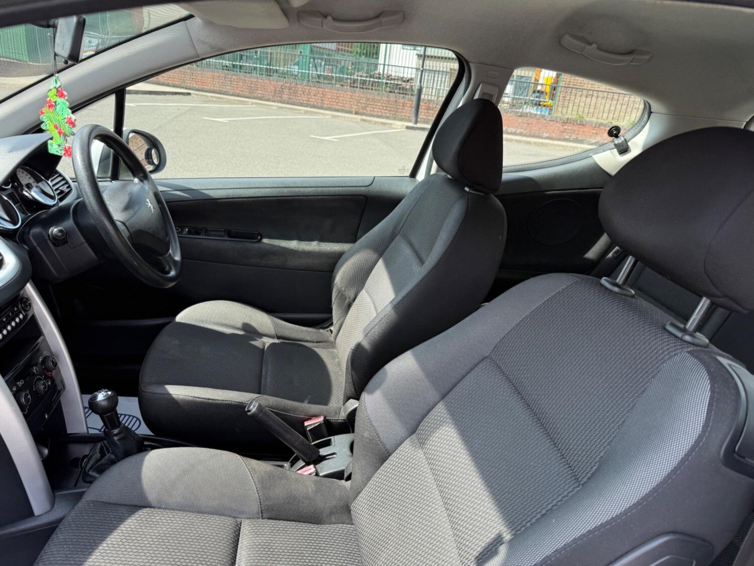 Peugeot 207 (11) - 1.4 Access Euro 5 3dr - Image 24