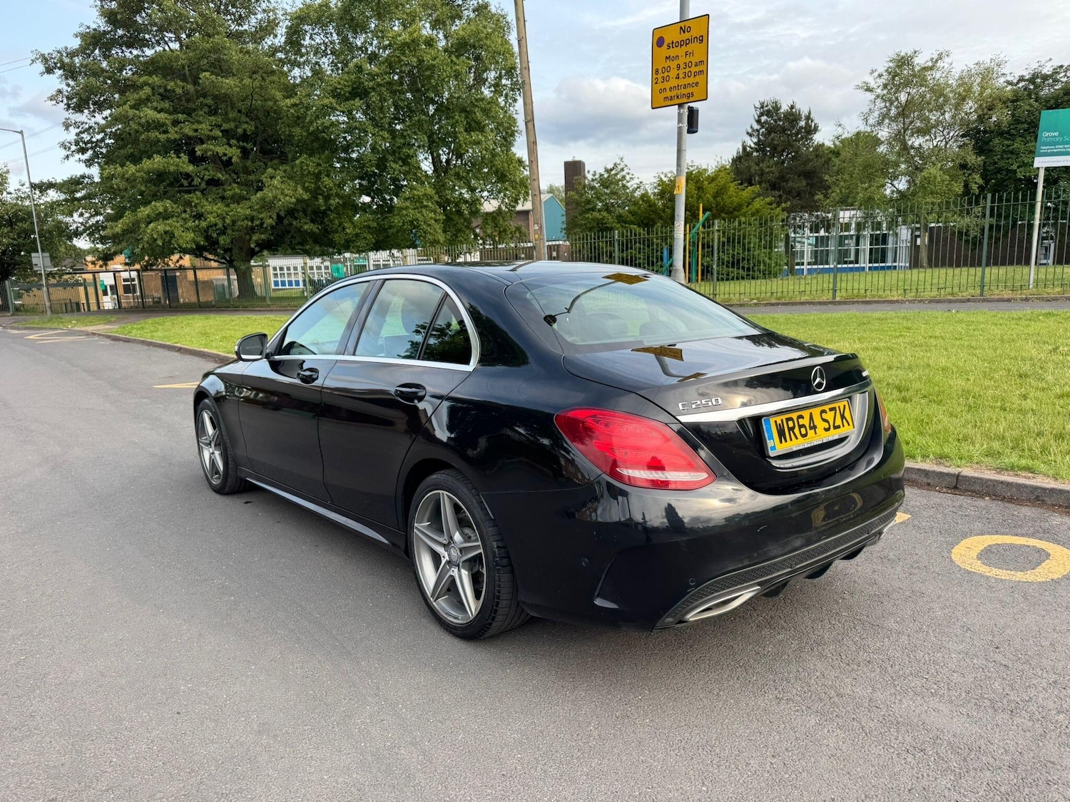 Used Mercedes-Benz C Class 2014 for sale - 76714325: Photo 3