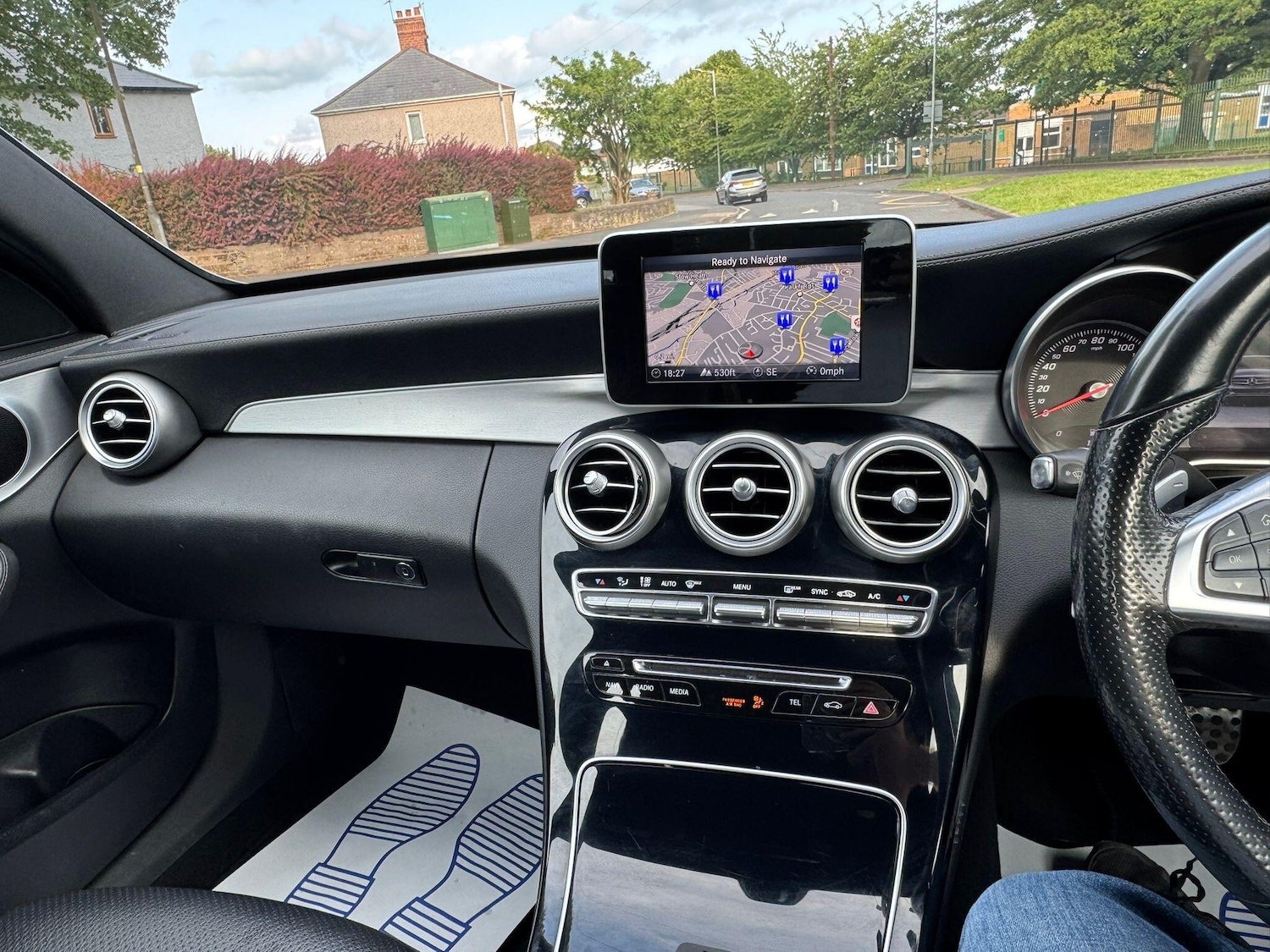 Used Mercedes-Benz C Class 2014 for sale - 76714325: Photo 8