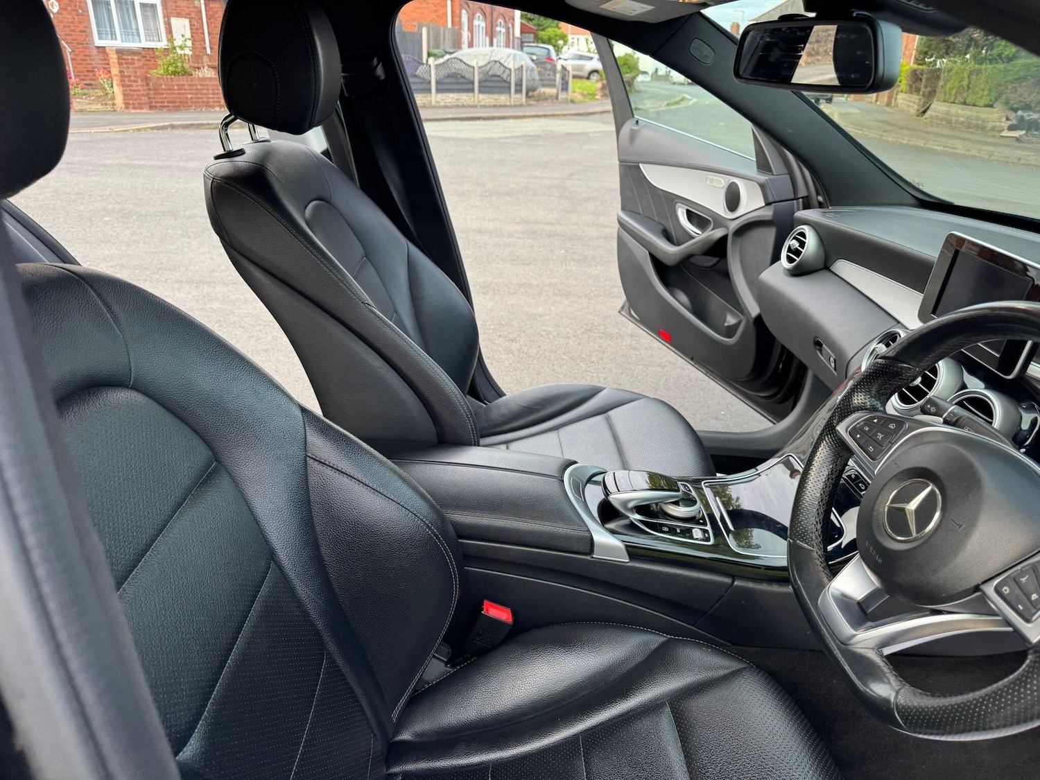 Used Mercedes-Benz C Class 2014 for sale - 76714325: Photo 9