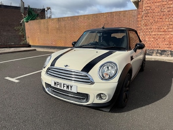 Used MINI Convertible 2011 for sale - 76179373: Photo 3