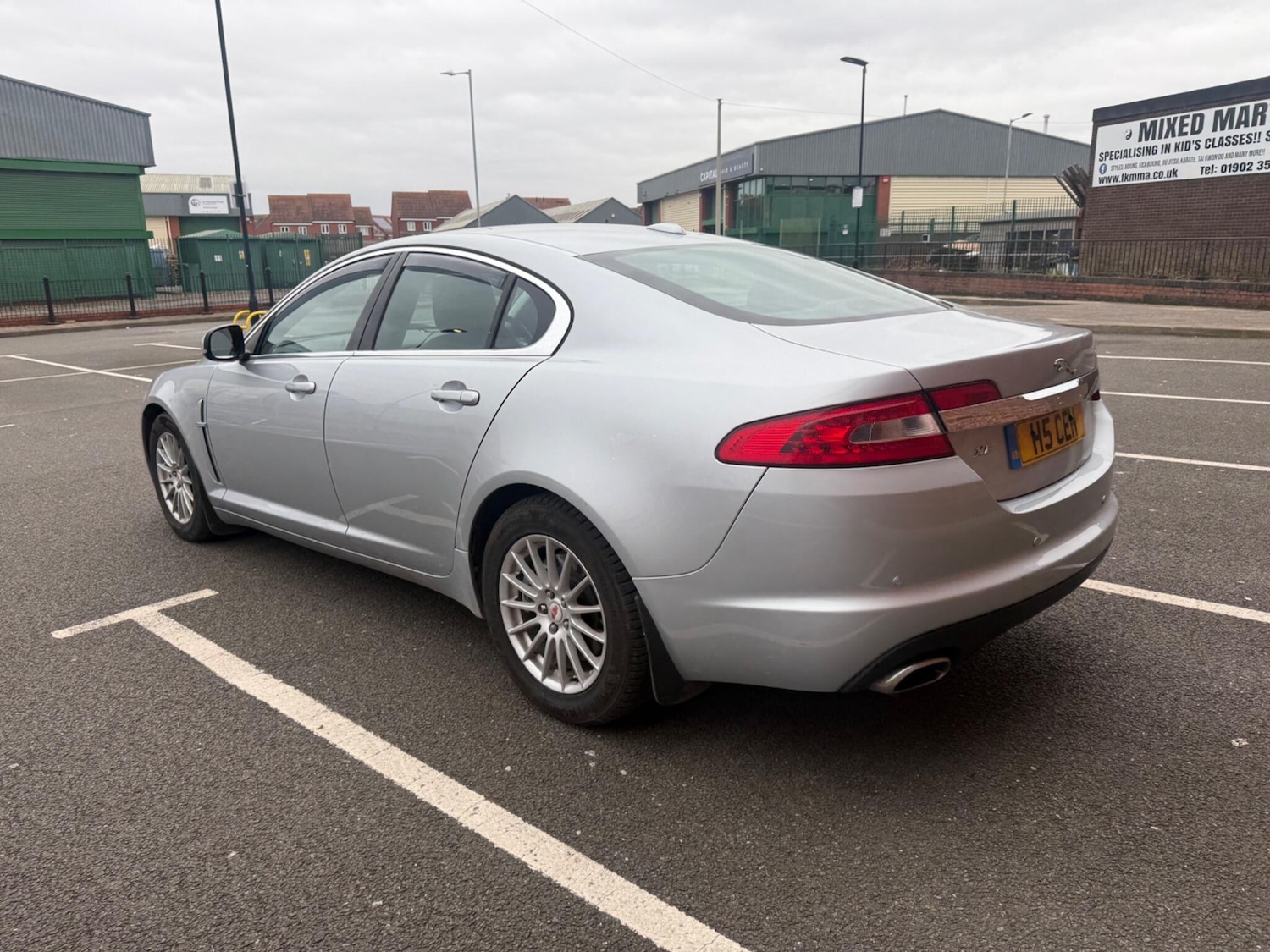 Used Jaguar XF 2011 for sale - 78047859: Photo 11