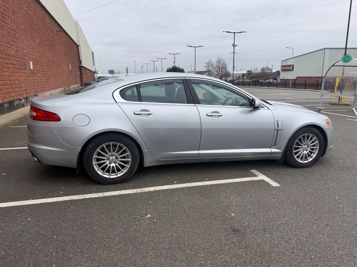 Used Jaguar XF 2011 for sale - 78047859: Photo 19