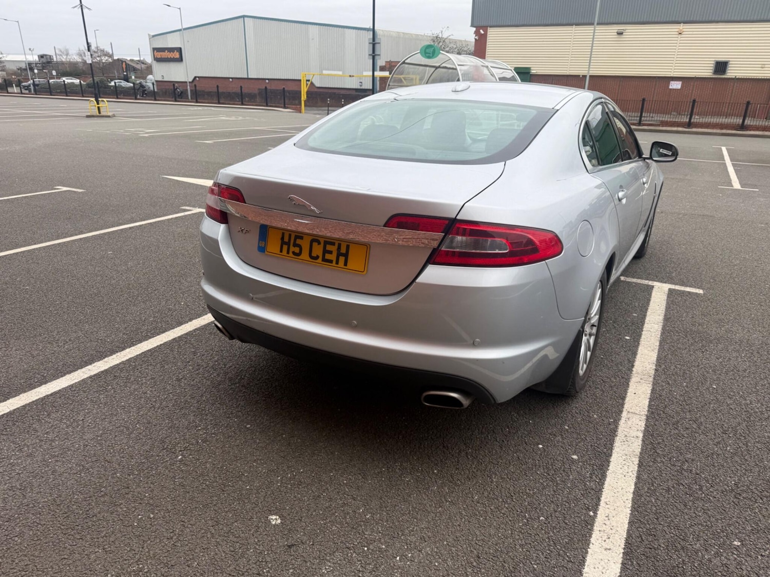 Used Jaguar XF 2011 for sale - 78047859: Photo 23