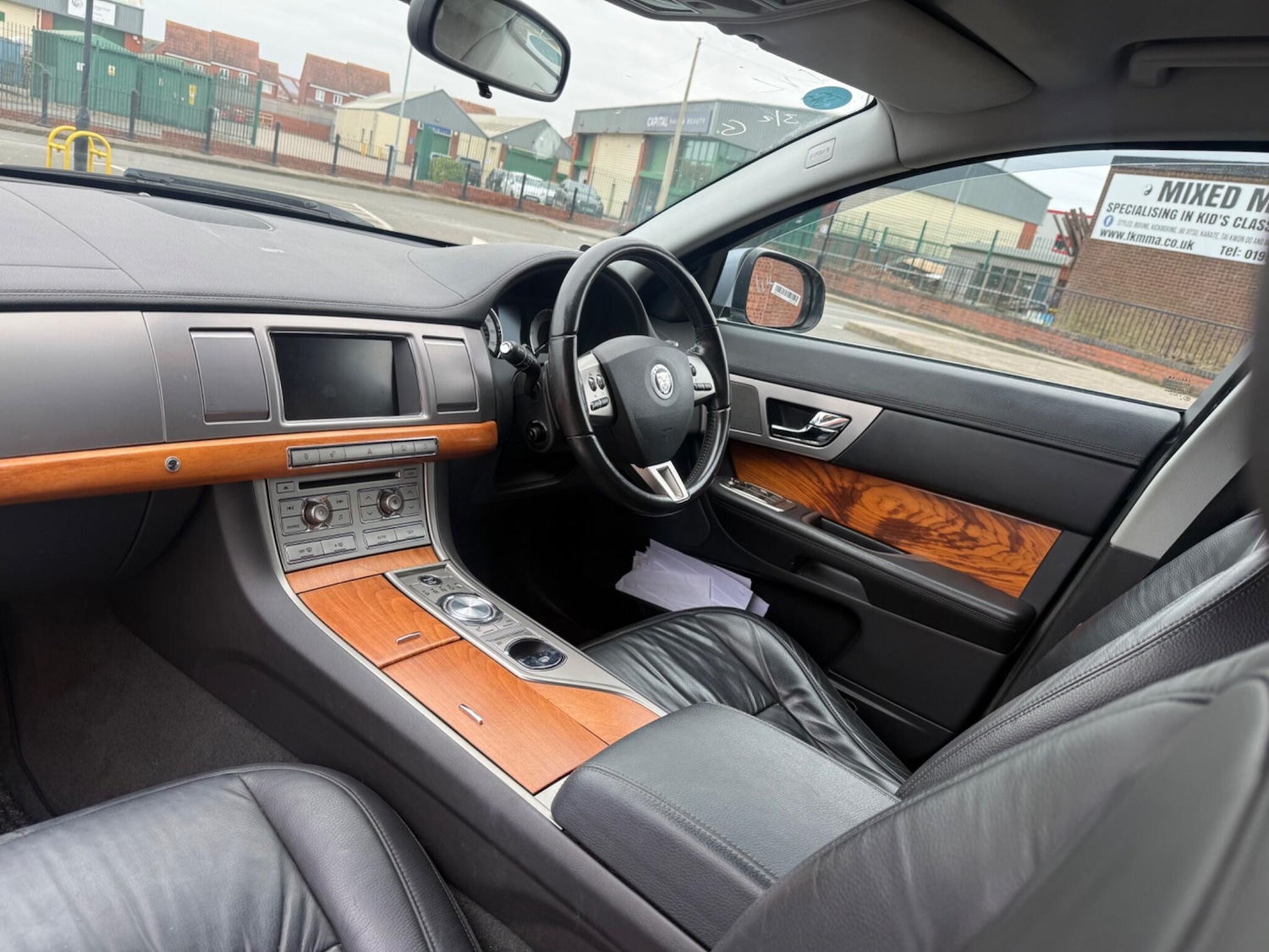 Used Jaguar XF 2011 for sale - 78047859: Photo 26