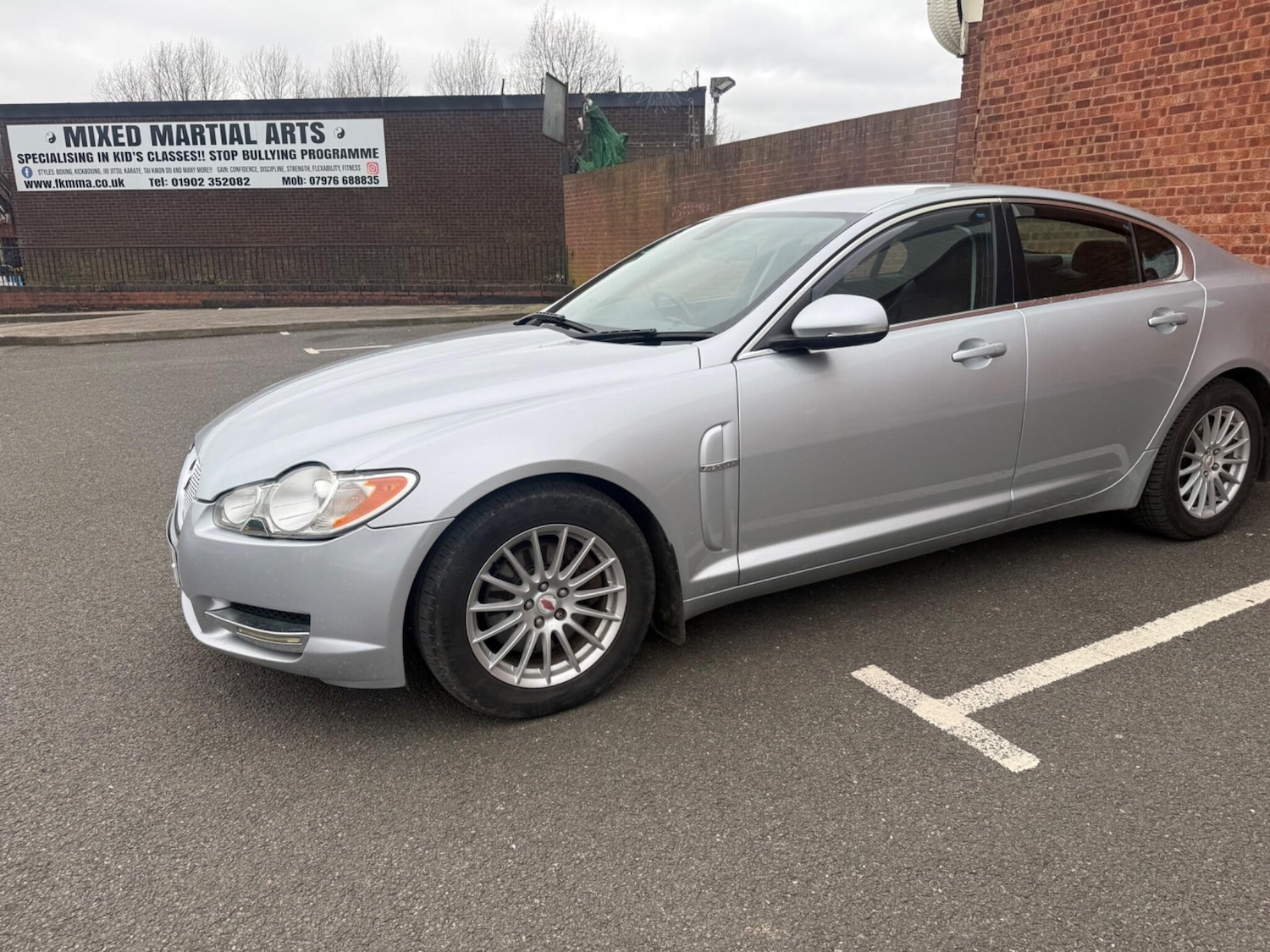 Used Jaguar XF 2011 for sale - 78047859: Photo 3