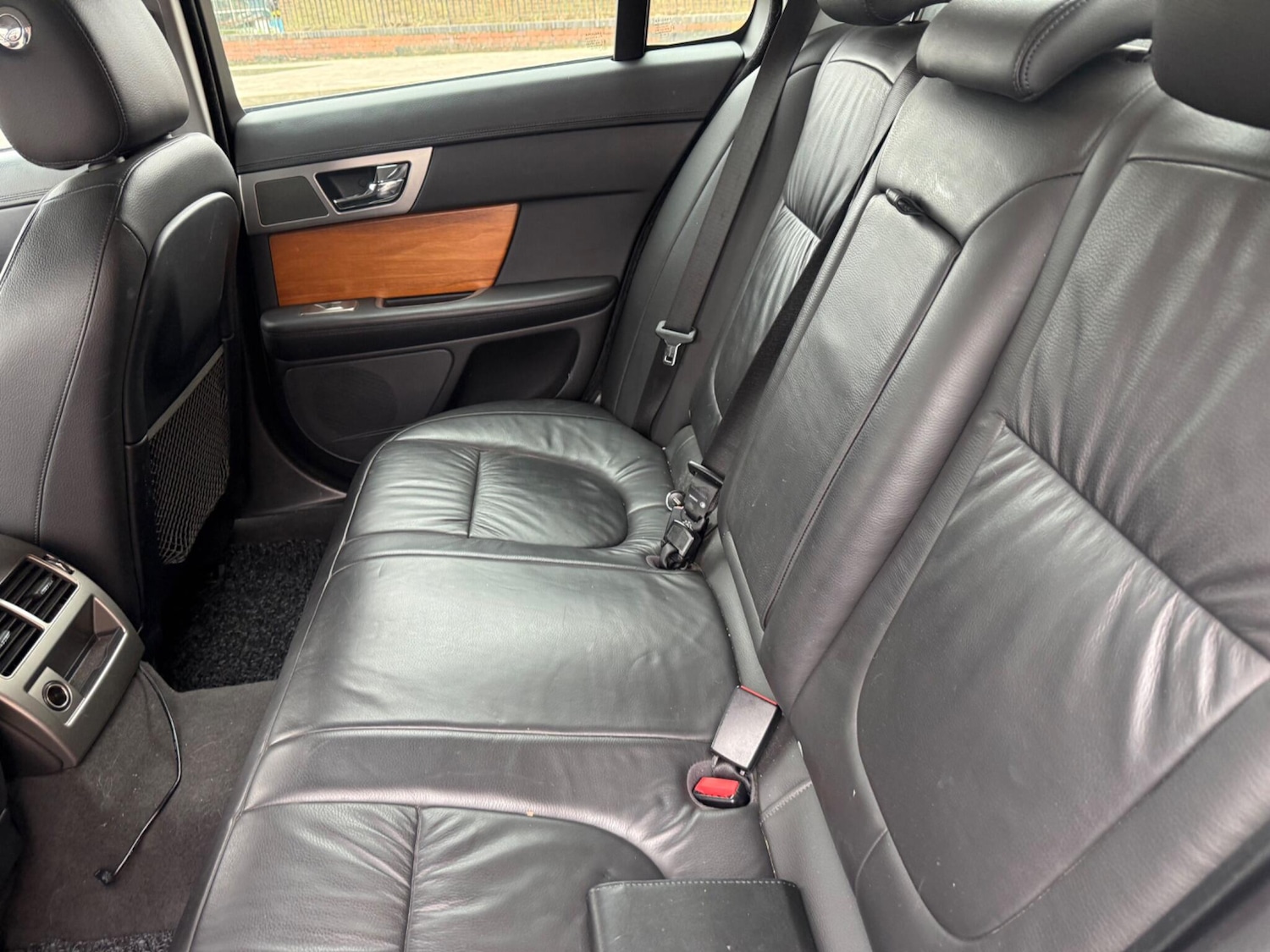 Used Jaguar XF 2011 for sale - 78047859: Photo 31