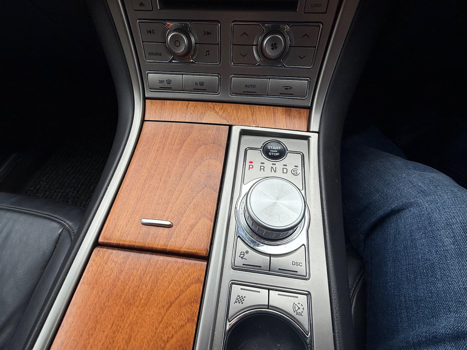 Used Jaguar XF 2011 for sale - 78047859: Photo 33