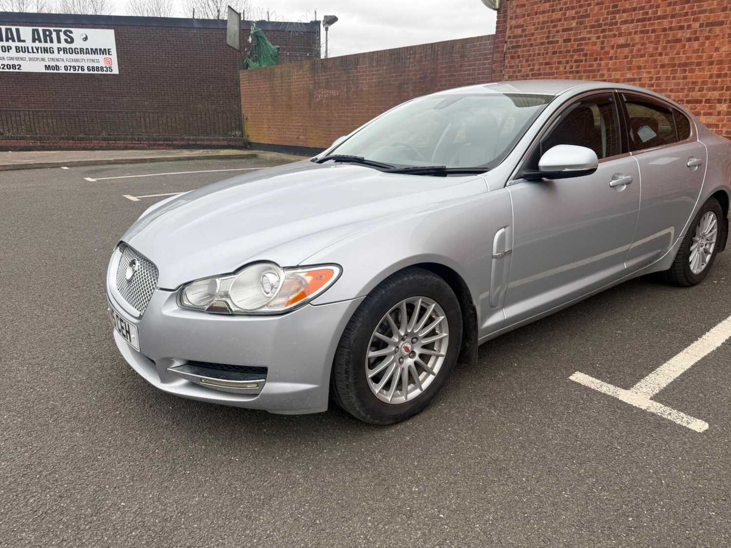 Used Jaguar XF 2011 for sale - 78047859: Photo 9