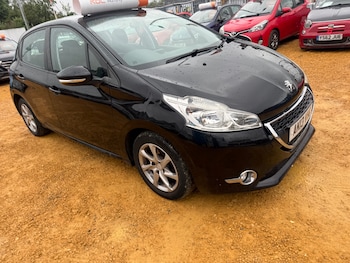 Used Peugeot 208 2013 for sale - 78832024: Photo