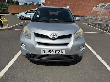 Used Toyota Urbancruiser 2009 for sale - 75141018: Photo